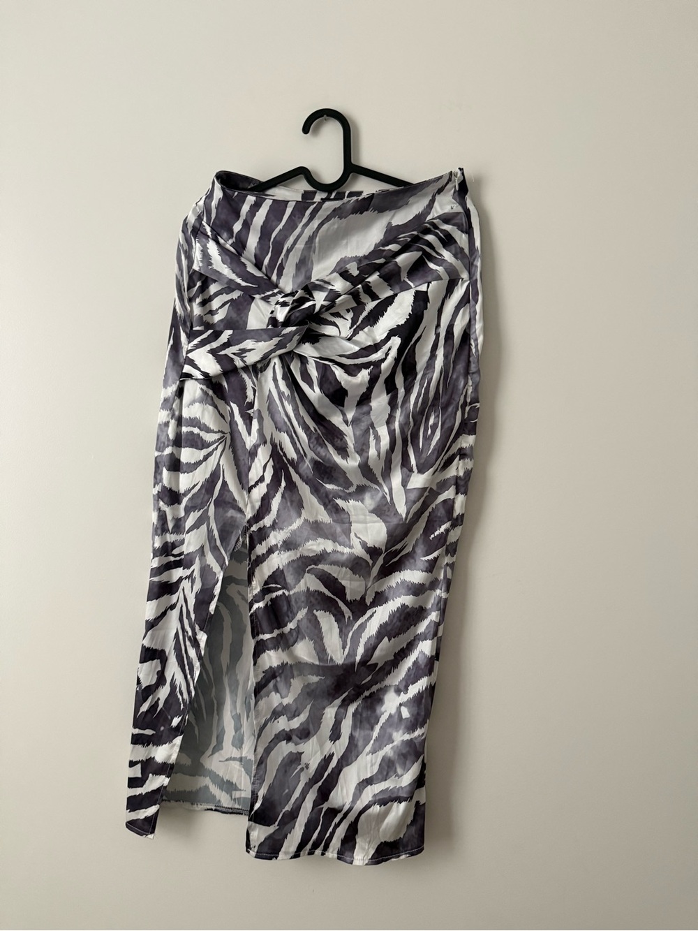 Missguided + Monochrome Zebra-Print Swim Sarong